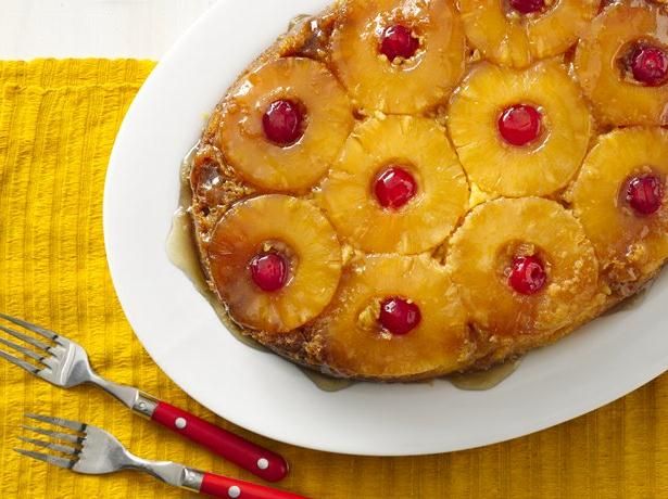 slow-cooker-pineapple-upside-down-cake