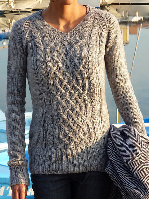 15 super cozy, stylish knitting projects to keep you warm and busy this winter. #10 is my favorite!