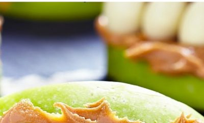 Looking to make snack time a little more fun? Your kids will LOVE these monster mouth snacks. So simple and sure to make your kids smile at Halloween or any time of year.