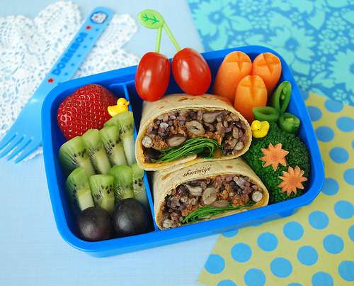 Need some fresh, new ideas for your kids' lunches this year? We have you covered! 50 MORE great packed lunch ideas for kids!