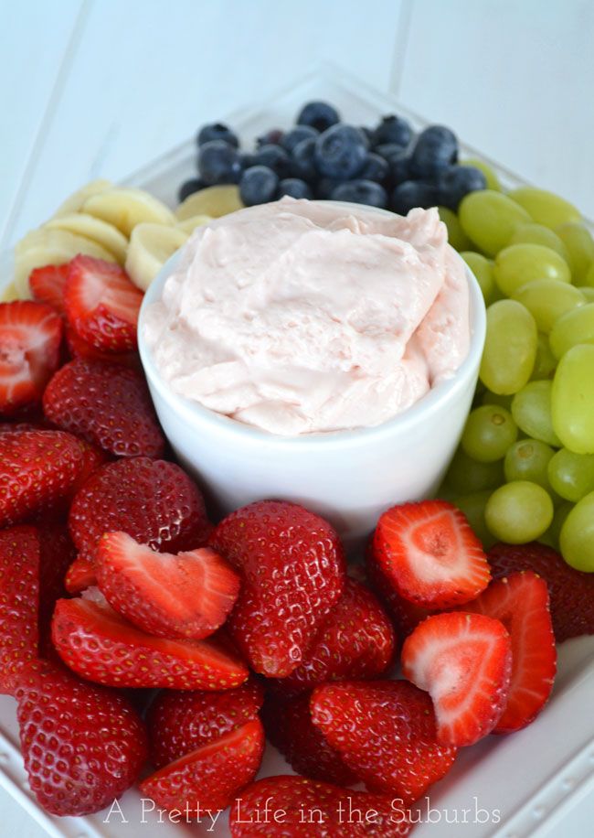 3-ingredient-strawberry-fluff-fruit-dip