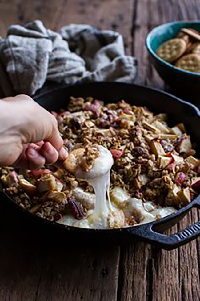 apple-crisp-baked-brie-copy