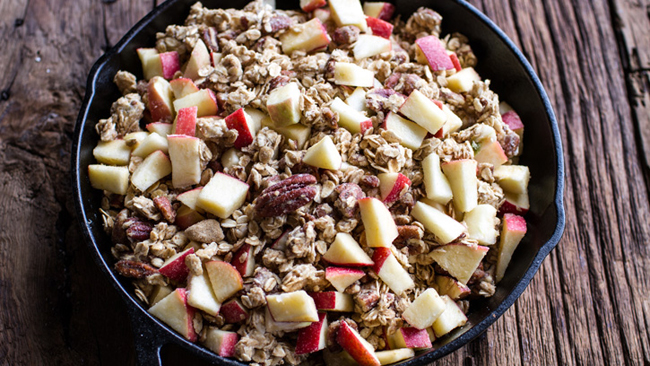 apple-crisp-baked-brie