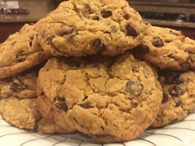 chocolate-chip-cookies-that-taste-like-chick-fil-as-chocolate-chunk-copy
