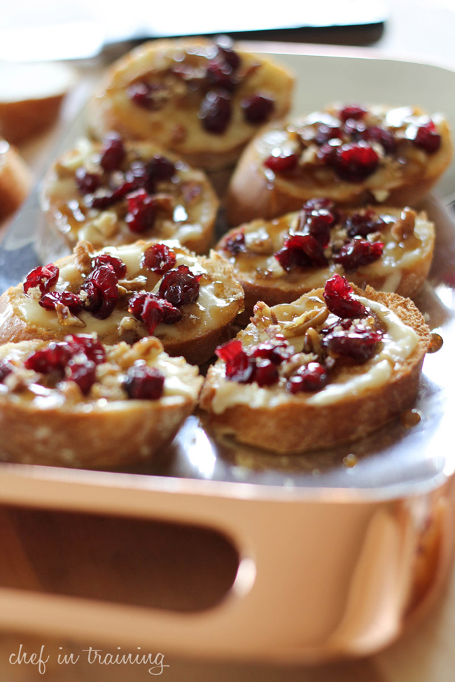 cranberry-pecan-brie-crostinis-with-maple-sugar-glaze