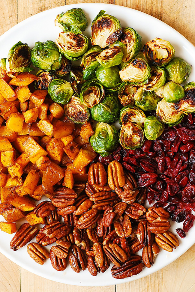 roasted-brussels-sprouts-cinnamon-butternut-squash-pecans-and-cranberries-copy