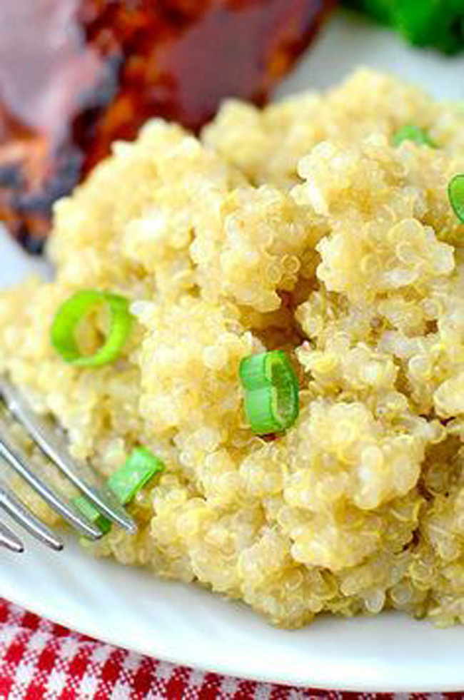 gluten-free-creamy-parmesan-garlic-quinoa