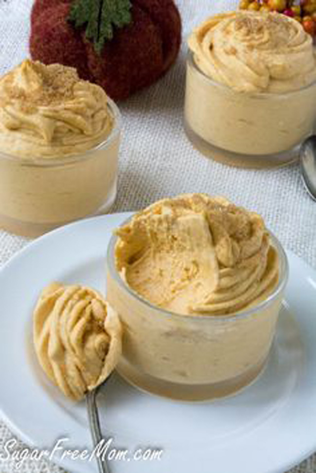 low-carb-pumpkin-cheesecake-mousse
