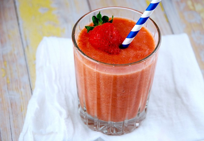 tropical-strawberry-smoothie-recipe
