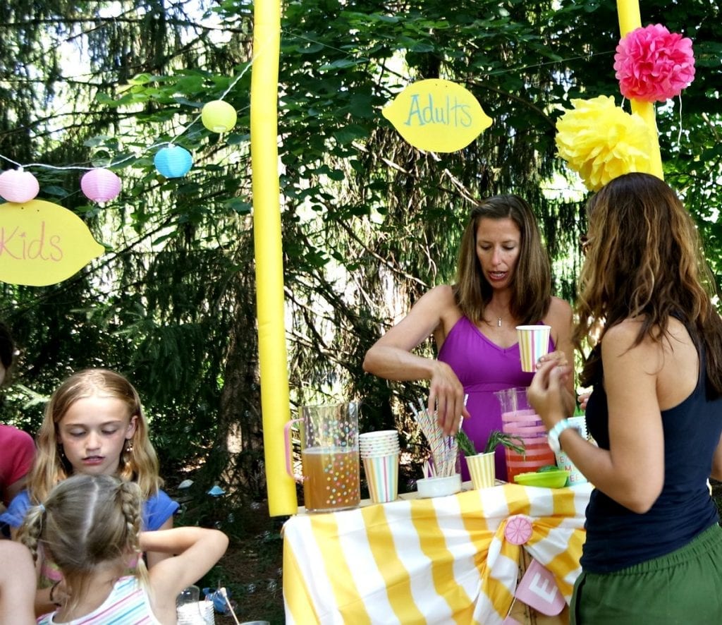 Boozy Lemonade Recipes + GrownUp Lemonade Stand My Life and Kids