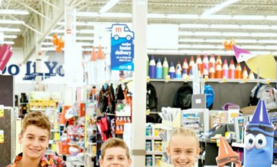 Great ideas for giving back to the community with your kids as they head back to school. From backpacks and classroom supplies, teacher gifts and more, these tips will inspire your family to think of other activities and ways to help others during the fall and back to school season. AD #Meijer @Meijerstores #backtoschool #giving #helpingothers #backpacks #schoolsupplies #teachergifts #classroom #kids