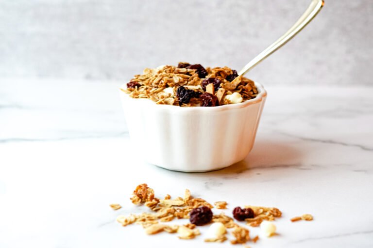Easy and Delicious Gingerbread Granola Recipe (Dairy Free!) - My Life ...