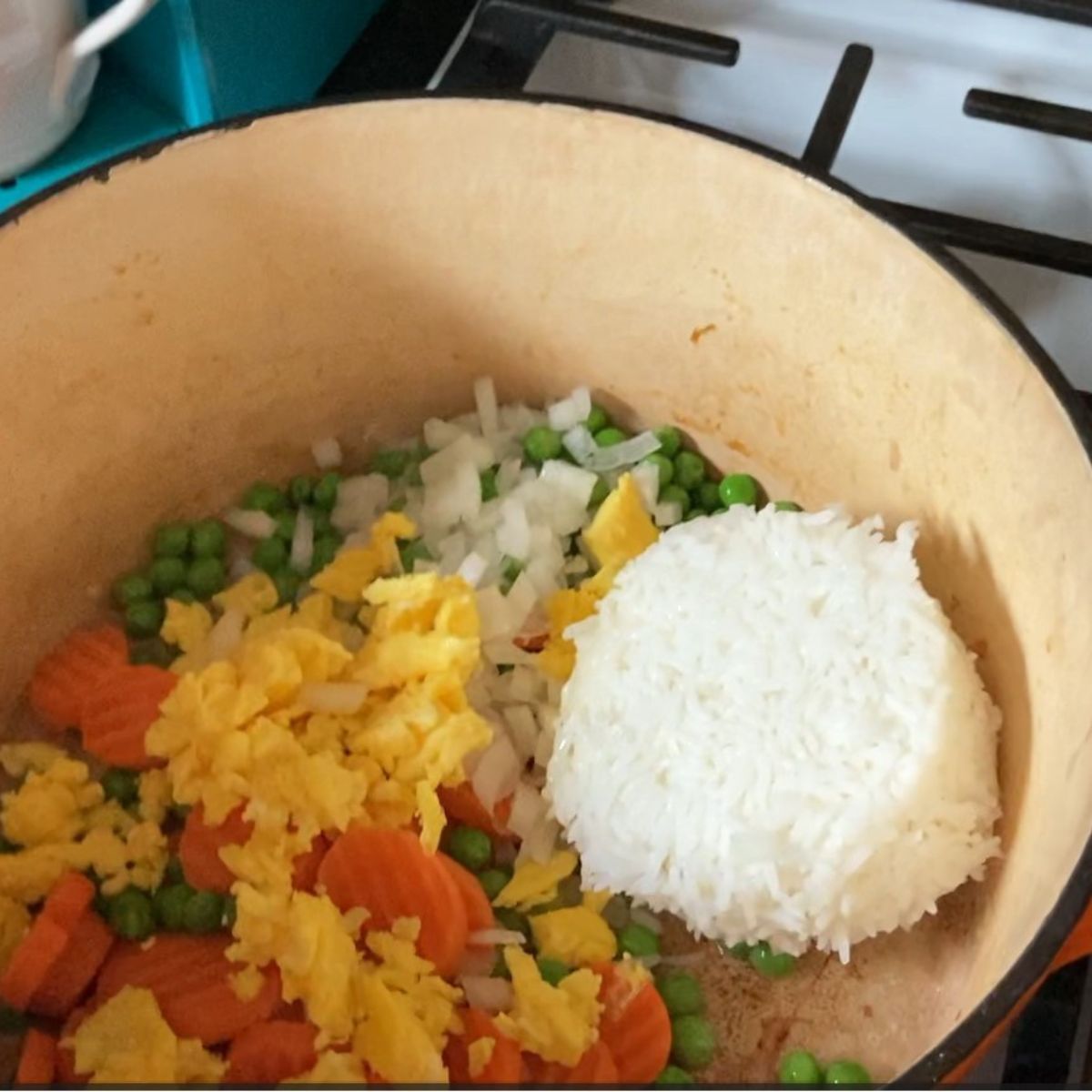 Fried rice recipe, step 3 - add everything to a pot